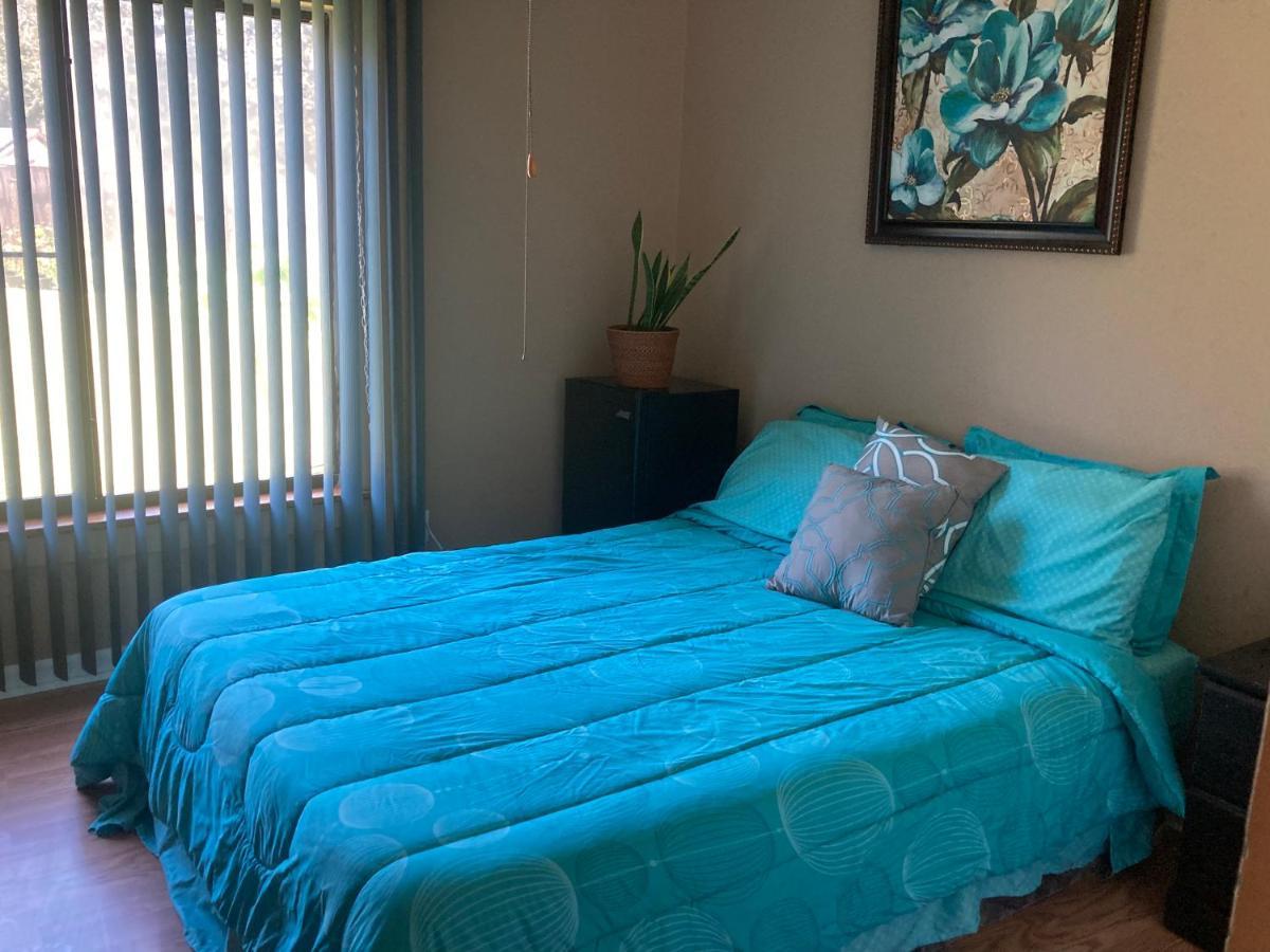 Irises House - Private Room In Home Kissimmee Exteriör bild